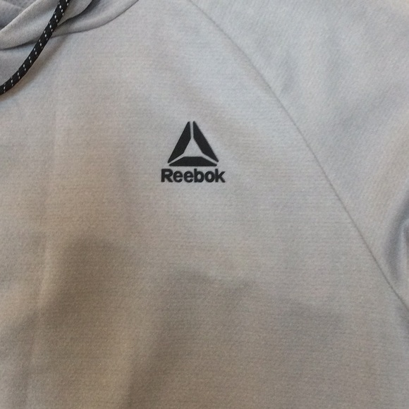 - - - IZod Advantage hoodie with gaiter and Reebok hoodie with zippered … - Picture 7 of 10